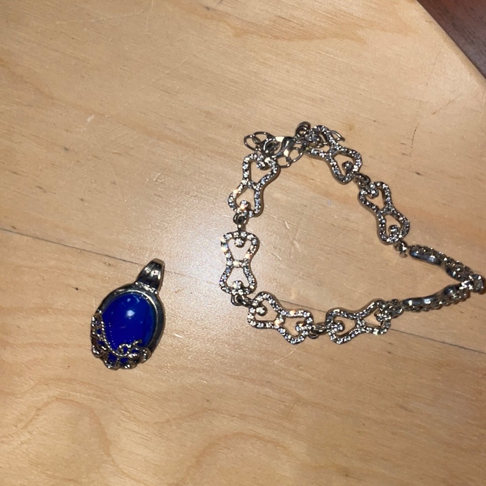 Vampire diaries, bracelet and charm